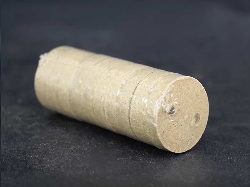 涞源县圆形双孔艾饼2.4*0.6CM